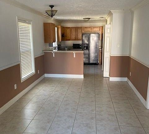 5th image of 182 Leawood Cir