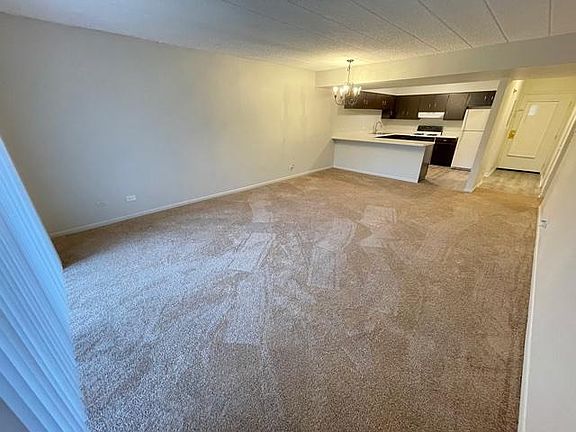 3rd image of 103 N Milwaukee Ave APT A-14