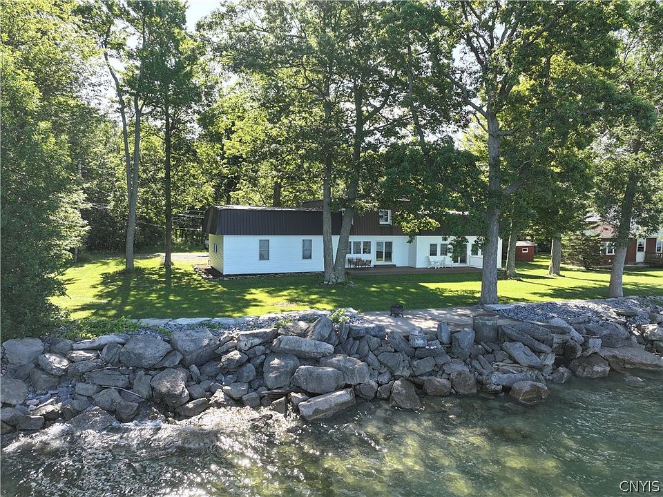 1st image of 22341 Luff Shores Ln