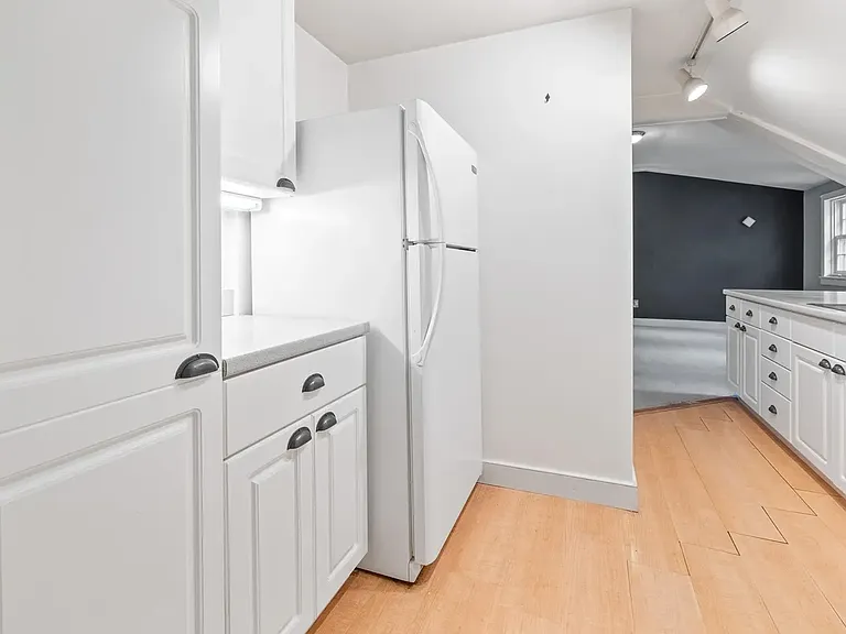 85 Dartmouth College Hwy #203 — Photo 14