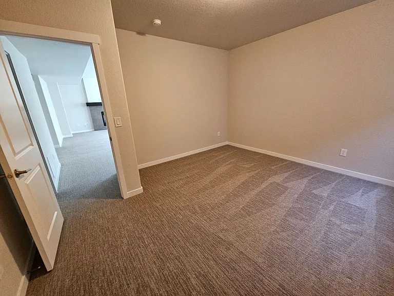 1853 Clayhouse Dr — Photo 30