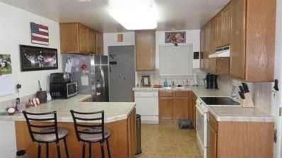 3rd image of 2719 Jasmine Ave
