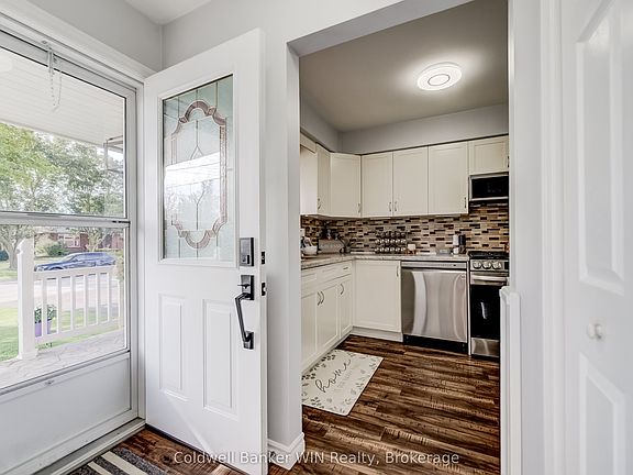 5th image of 399 Birmingham St E