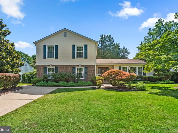 14825 Rocking Spring Dr, Rockville, MD 20853