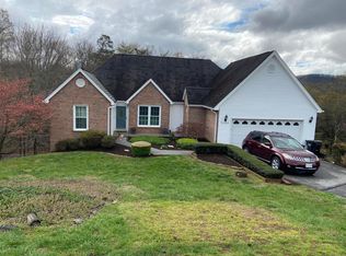 3450 Sterling Rd, Roanoke, VA 24014