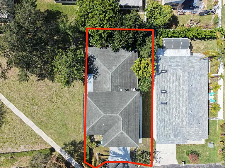 1235 Sussex St — Photo 44