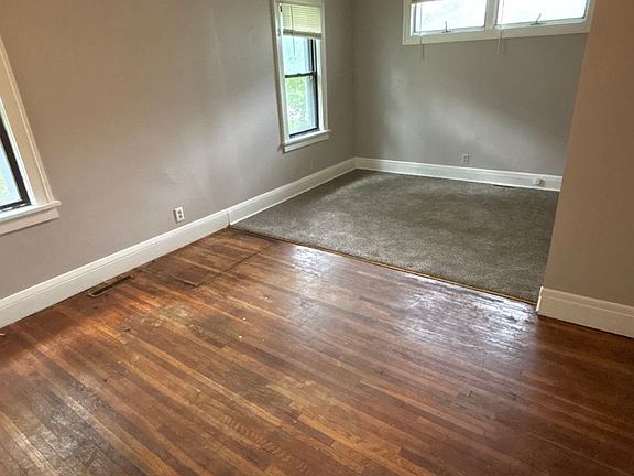 3rd image of 4711 Camden Ave N