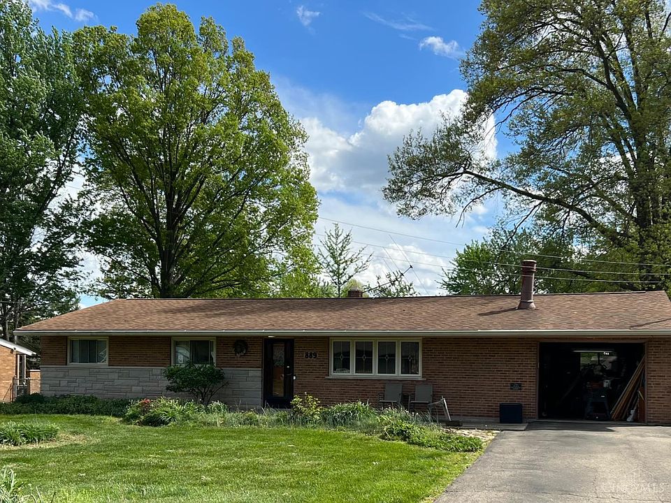 1st image of 889 Hawthorne Dr