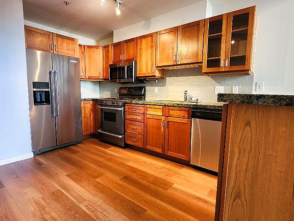 4th image of 950 Harrison St #L115