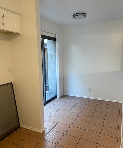 817 Walnut St #19 — Photo 12