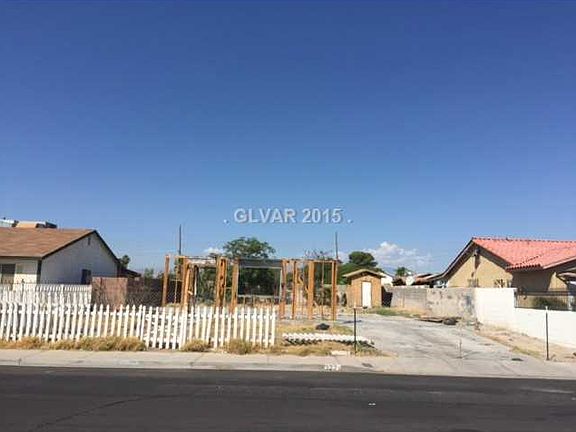 4th image of 2771 San Vincente St