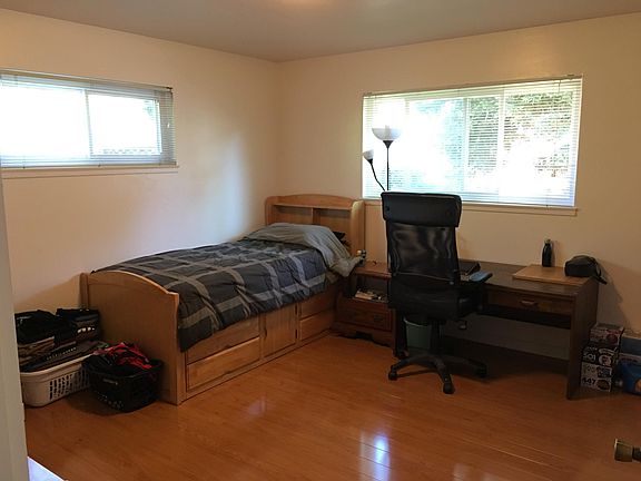 3rd image of 1101 Blair Ave
