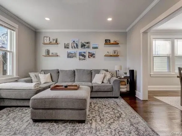 7 4th St Floor 2, White Plains, NY 10606