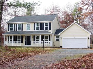 53 New Rd, Nassau, NY 12123