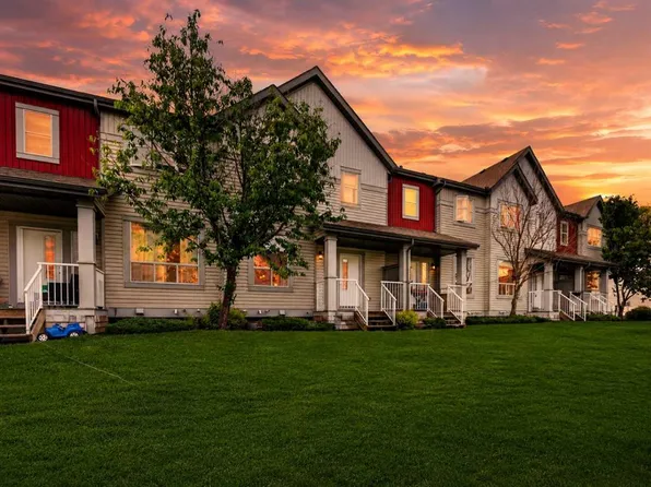 179 W Copperstone Cv SE, Calgary, AB T2Z 0L3