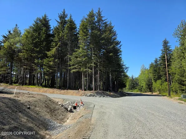 4 Major Rd, Haines, AK 99827