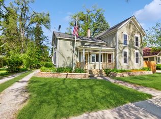 509 Freeman St, Genoa City, WI 53128