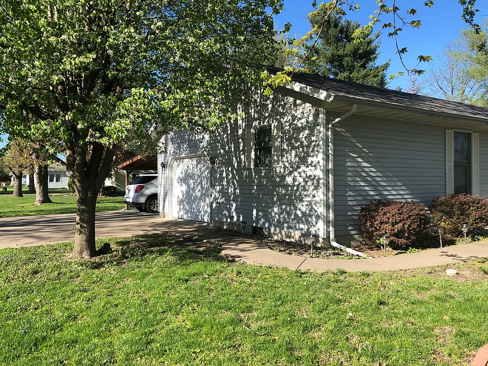 2nd image of 115 Fletcher St