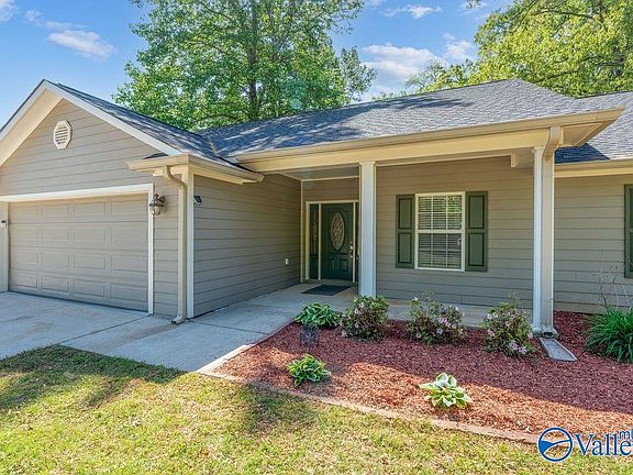 3rd image of 128 Lamirda Ct
