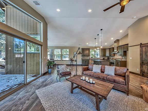 5th image of 883 Patricia Ln