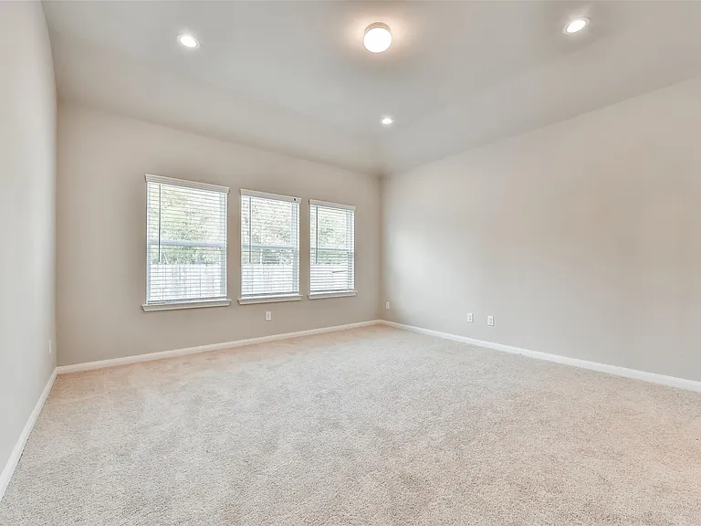 3915 Sugardale St — Photo 16