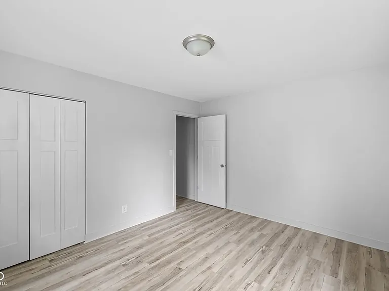 4074 Boulevard Pl #2 — Photo 10