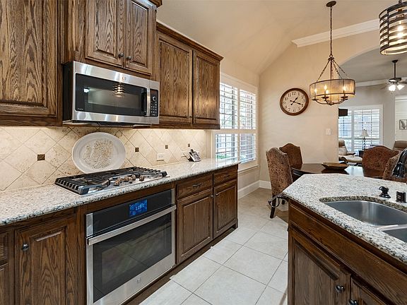 5th image of 6413 Falcon Ridge Ln