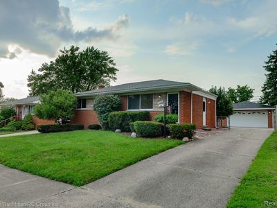 30426 Marquette St, Garden City, MI, 48135