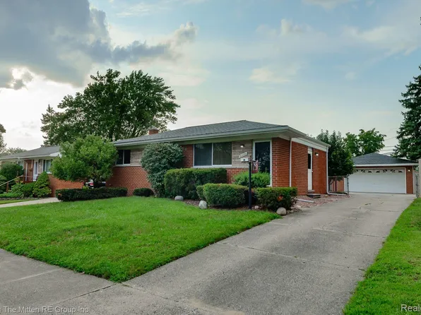 30426 Marquette St, Garden City, MI 48135