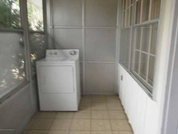 5th image of 101C Edinburgh Ln