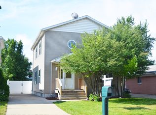 22510 Milner St, Saint Clair Shores, MI 48081