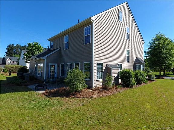 4th image of 2505 Scarlet Oak Dr