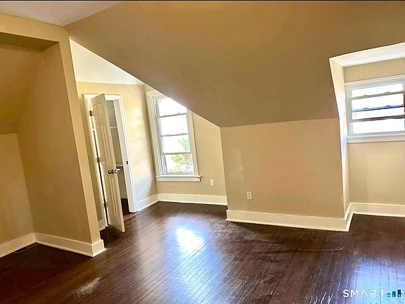 5th image of 351 Clinton Ave #2