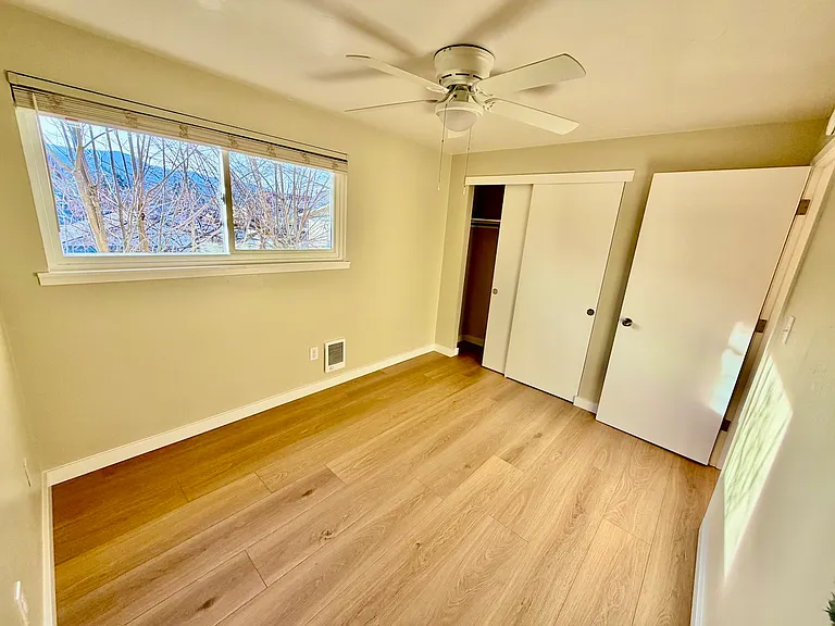 1301 Iowa St #18 — Photo 10