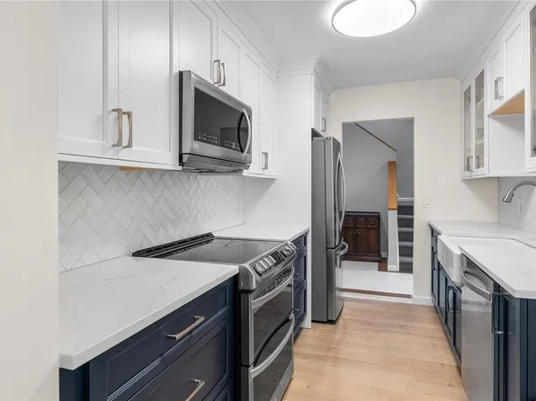 14 Brookwood Road, New Rochelle, NY 10804