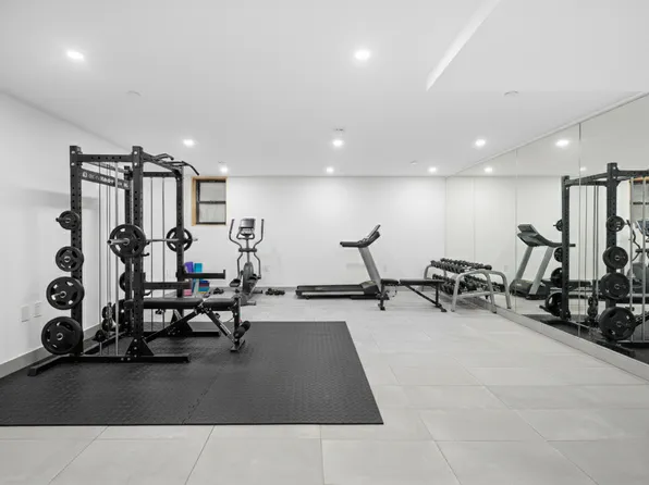 952a Greene Avenue image 26 of 28