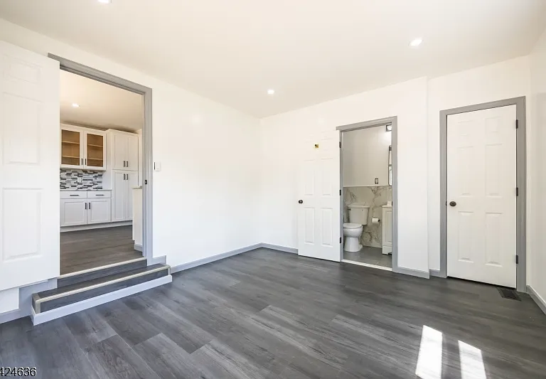 1720 Chews Landing Clementon Rd — Photo 12