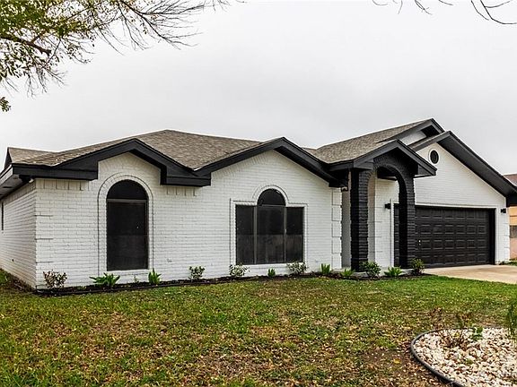 2nd image of 809 E Texano Dr