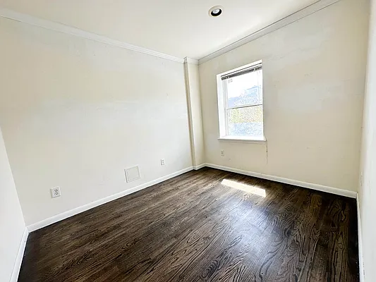 Rented by Ulas Real Estates Inc | media 2