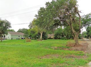 511 Bay St N, Texas City, TX 77590