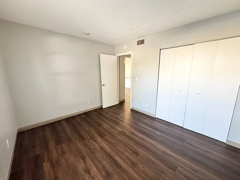 1229 Kennedy Rd #68 — Photo 9