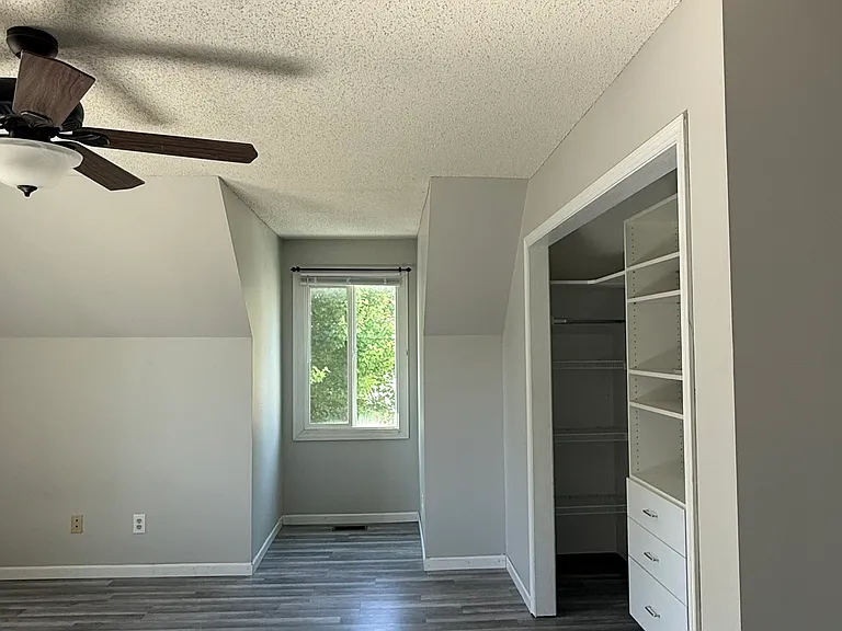 47 Shelly Dr — Photo 25