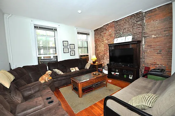 Rented by Corcoran | media 18