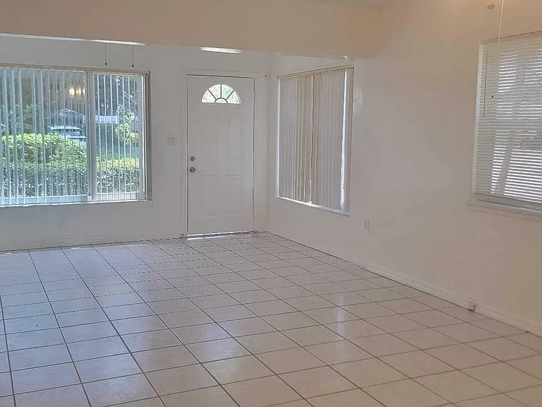 1855 Sherman St #1-2 — Photo 4