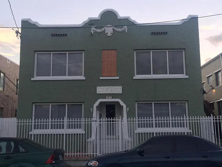 Apartment building