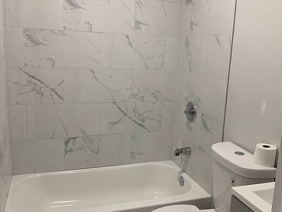 4th image of 162 Willow St APT 1F