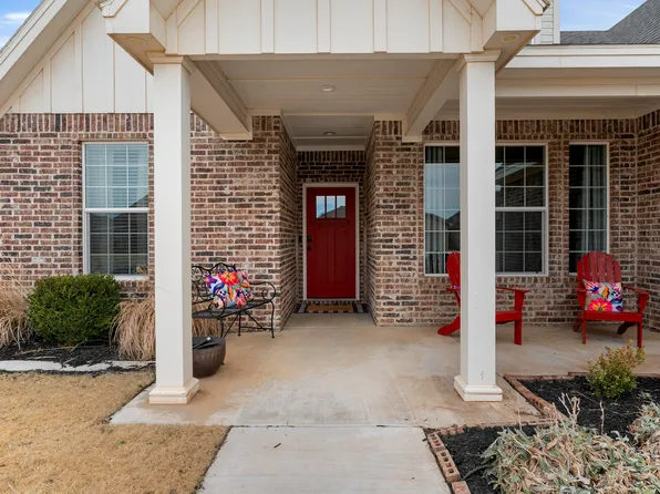 1122 16th St, Shallowater, TX 79363