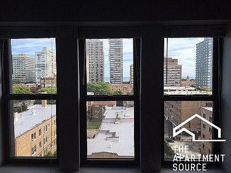 5th image of 5716 N Winthrop Ave #309