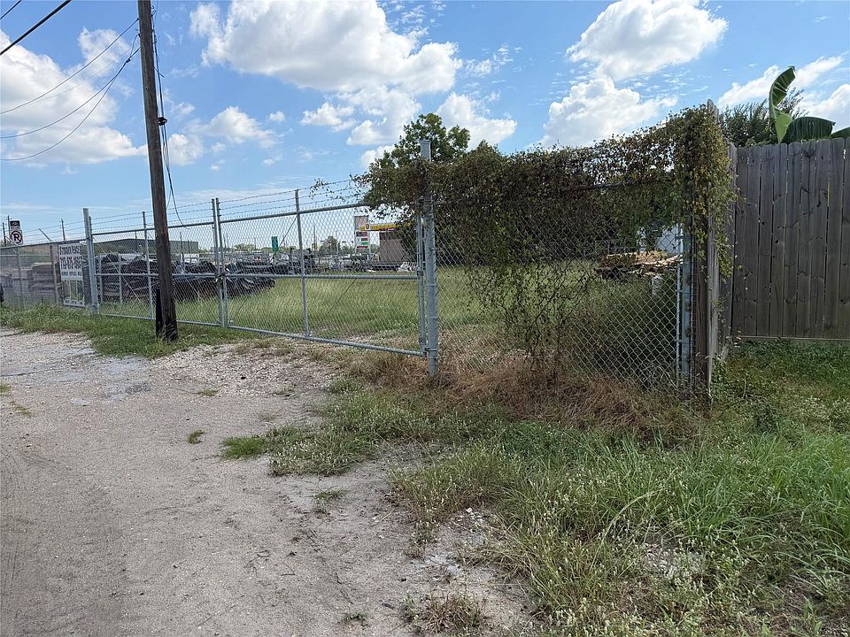 1st image of 9802 Galveston Rd