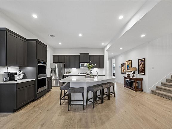 5th image of 2307 Cool Greens St